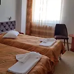 Отель Alexis