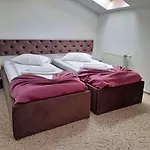 Alexis Hotel 3*