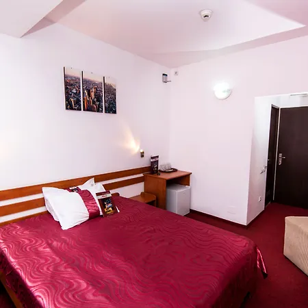 Alexis Hotel 3*