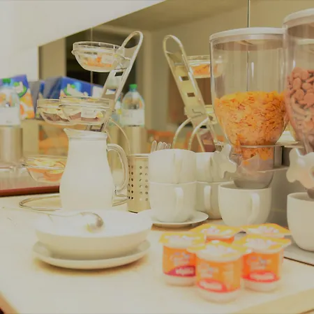 Alexis Hotel 3*