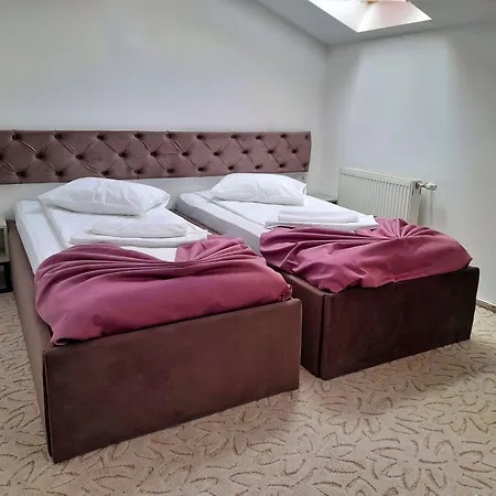 Alexis Hotel 3*