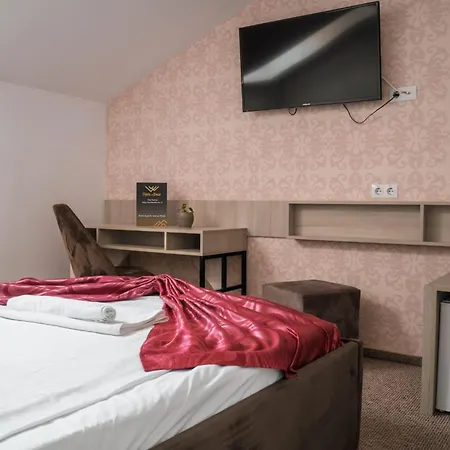 Alexis Hotel