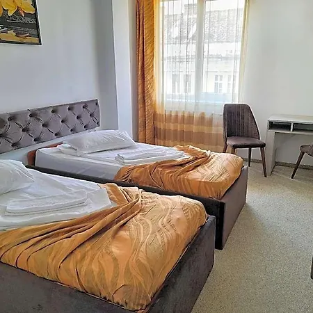 Alexis Hotel 3*